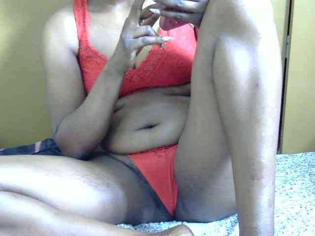 maya-pretty webcam