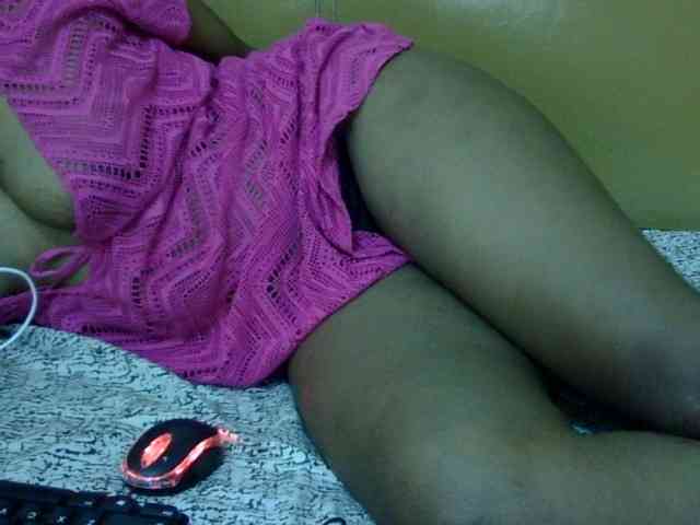 maya-pretty webcam