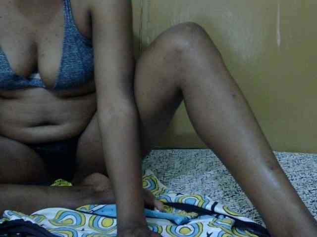 maya-pretty webcam