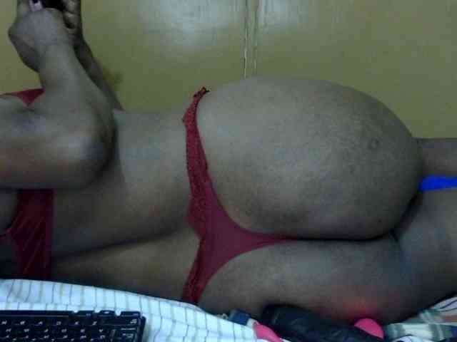 maya-pretty webcam