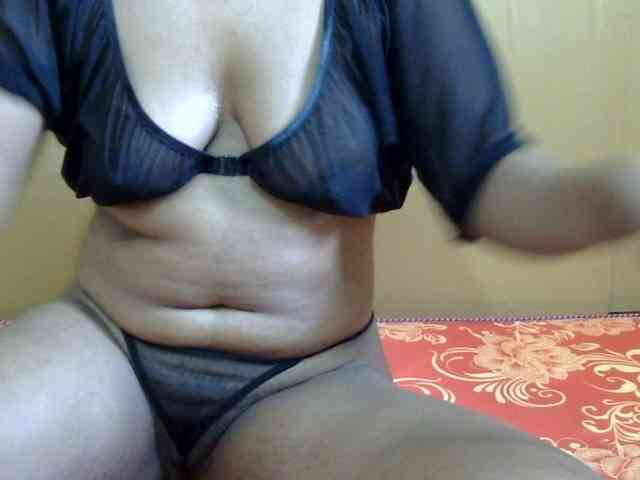 maya-pretty webcam