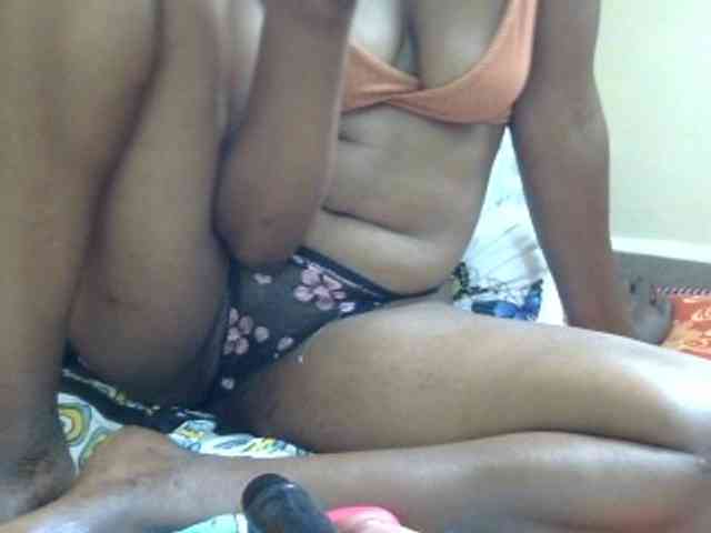 maya-pretty webcam