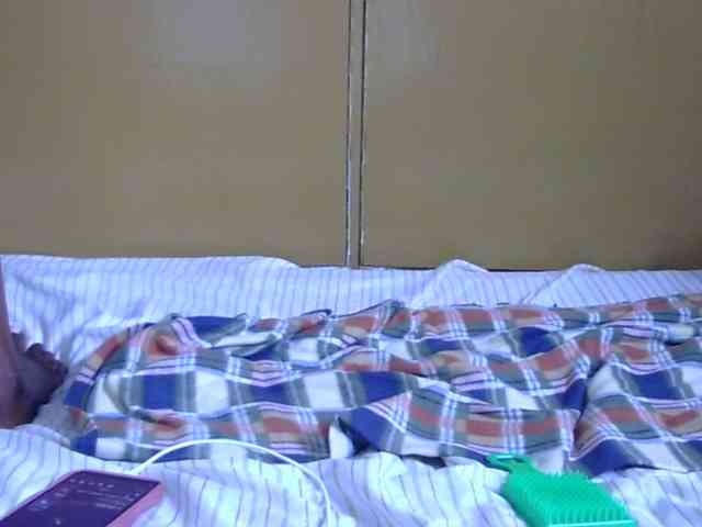 maya-pretty webcam