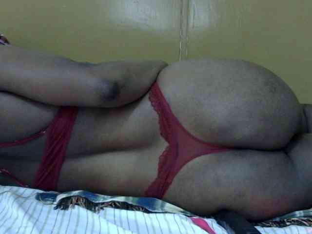 maya-pretty webcam