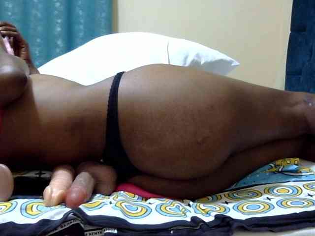 maya-pretty webcam