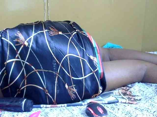 maya-pretty webcam