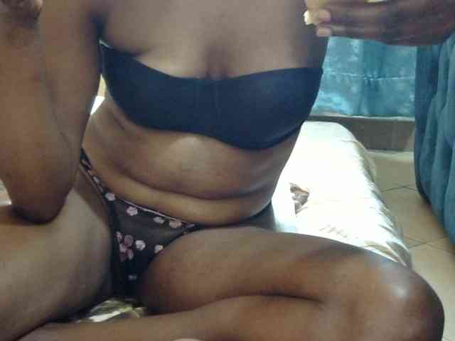 maya-pretty webcam