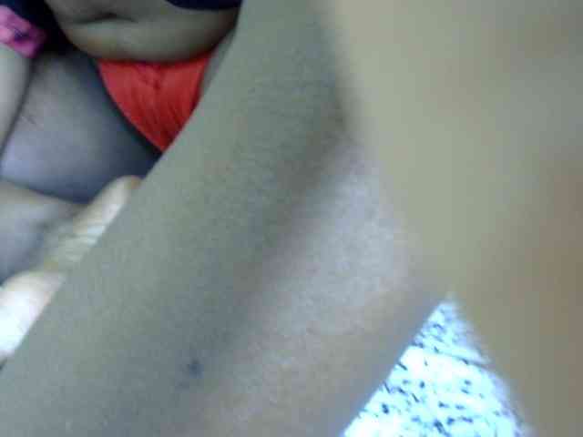 maya-pretty webcam