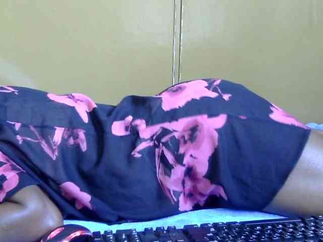 maya-pretty webcam