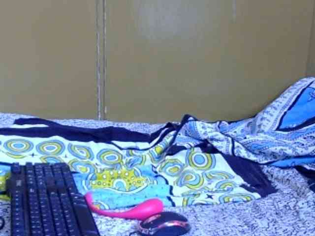 maya-pretty webcam