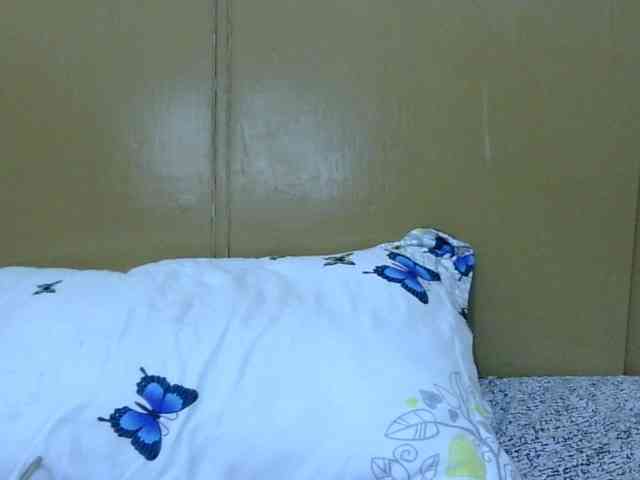 maya-pretty webcam