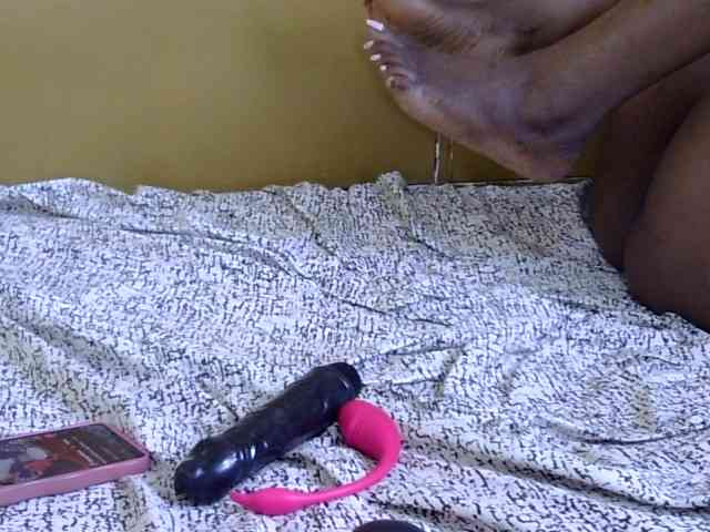 maya-pretty webcam