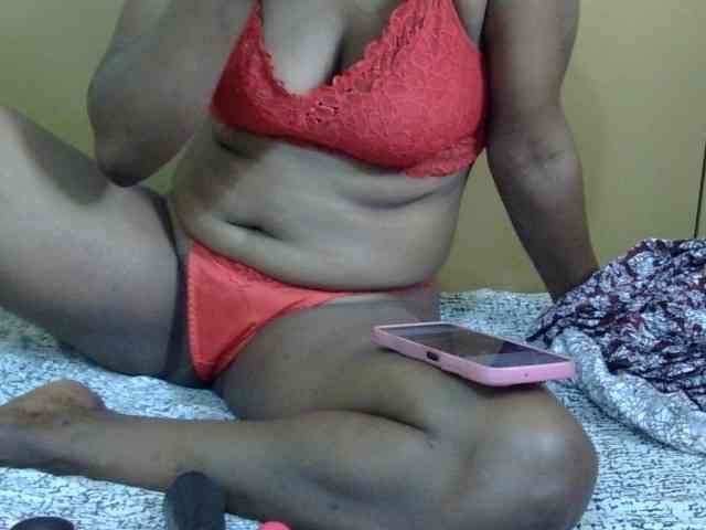 maya-pretty webcam