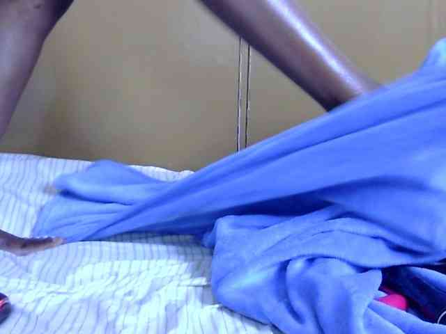 maya-pretty webcam