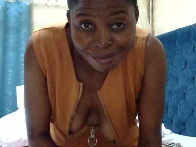 maya-pretty webcam
