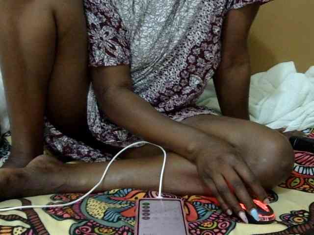 maya-pretty webcam