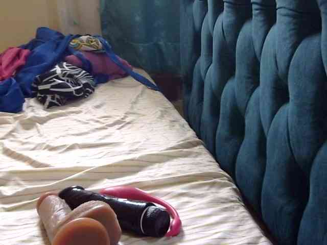 maya-pretty webcam