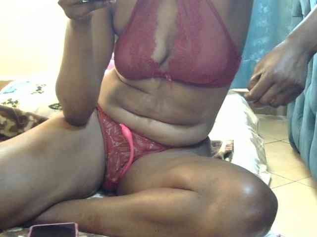 maya-pretty webcam