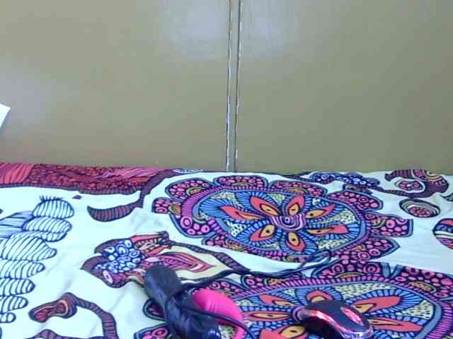 maya-pretty webcam
