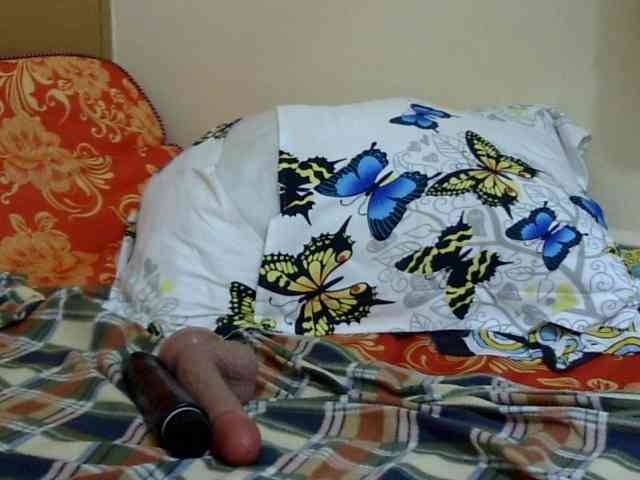 maya-pretty webcam