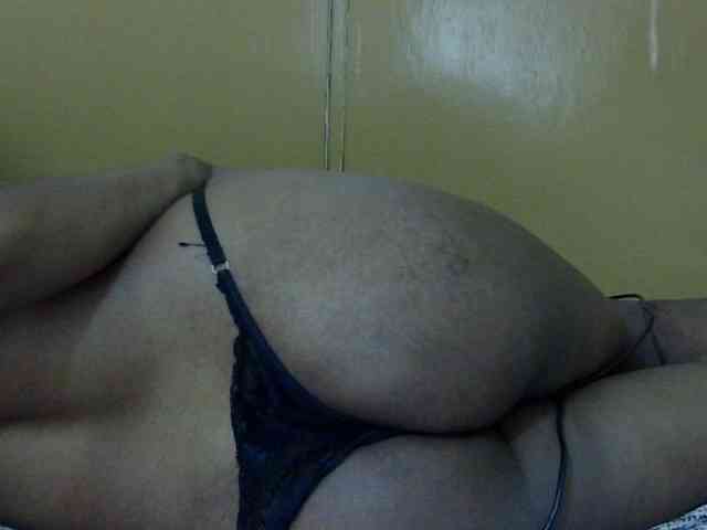 maya-pretty webcam