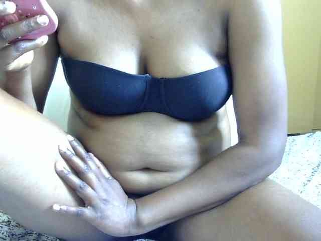 maya-pretty webcam