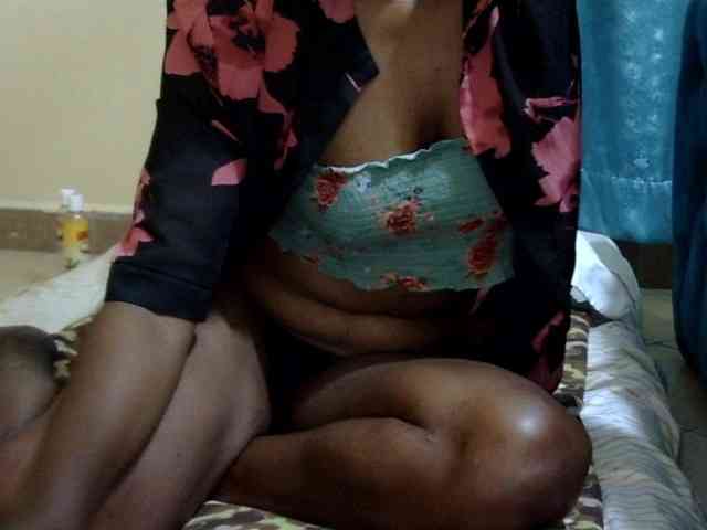 maya-pretty webcam