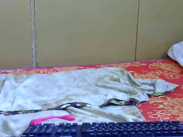 maya-pretty webcam