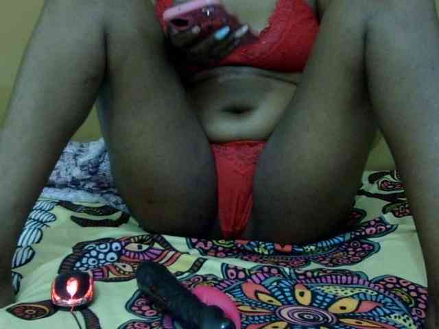 maya-pretty webcam