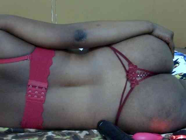 maya-pretty webcam
