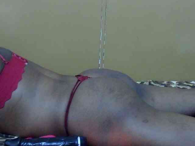 maya-pretty webcam
