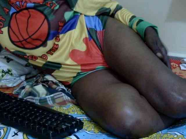 maya-pretty webcam
