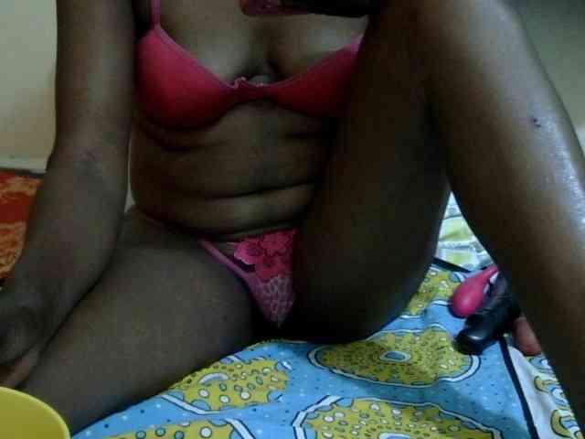 maya-pretty webcam