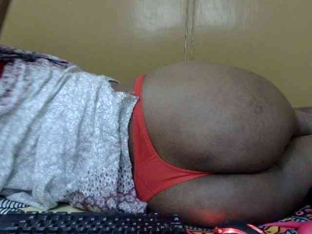maya-pretty webcam