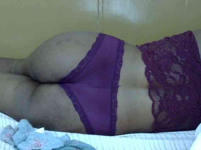 maya-pretty webcam