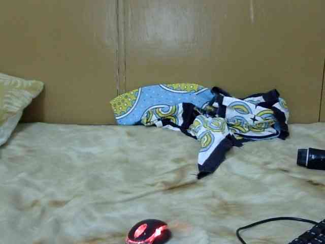 maya-pretty webcam