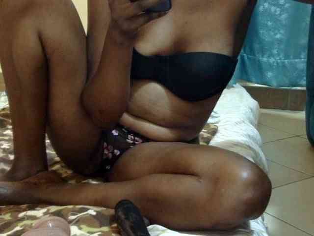 maya-pretty webcam