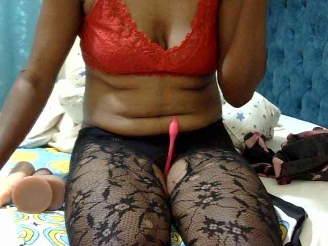 maya-pretty webcam