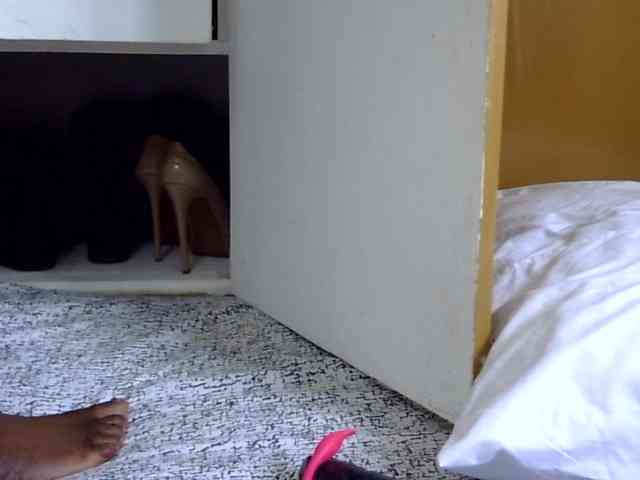 maya-pretty webcam