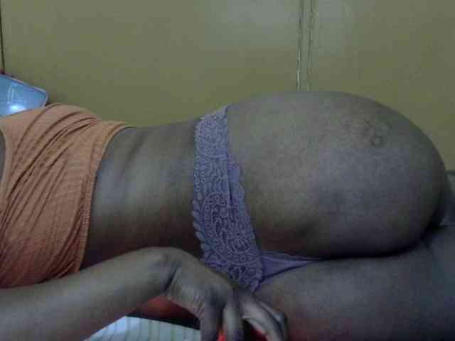 maya-pretty webcam
