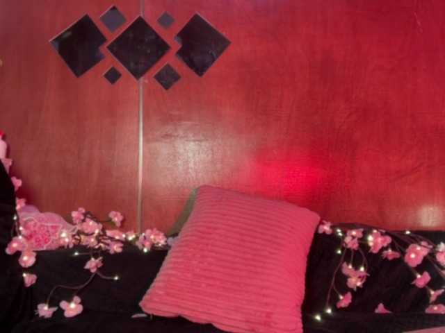 LilyJelly live cam on BongaCams