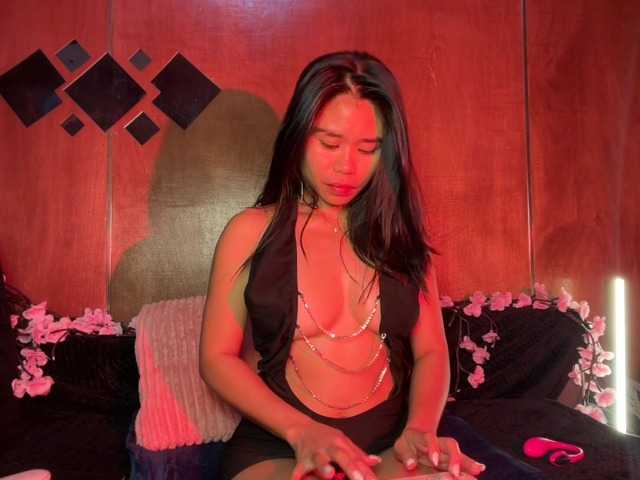 LilyJelly live cam on BongaCams