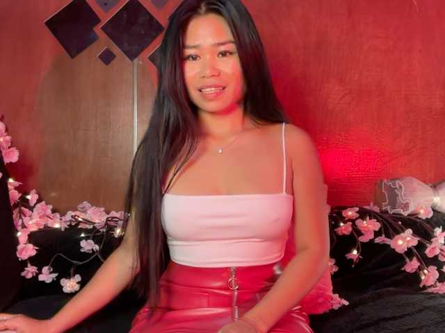 LilyJelly live cam on BongaCams