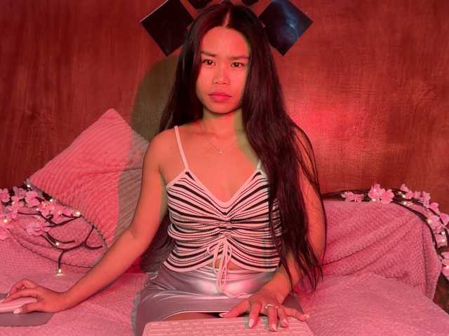 LilyJelly's BongaCams show and profile