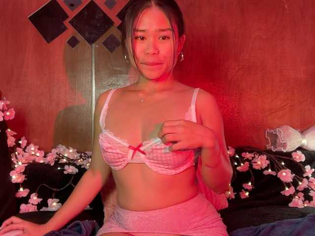 LilyJelly live cam on BongaCams
