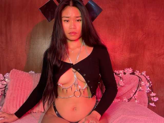 LilyJelly's BongaCams show and profile