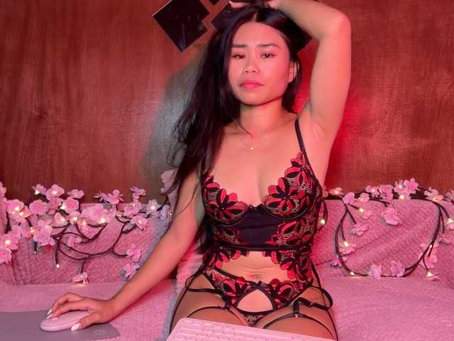 LilyJelly's BongaCams show and profile