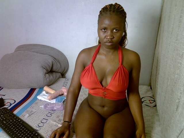 Magizitah live cam on BongaCams
