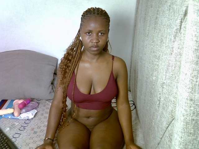Magizitah live cam on BongaCams