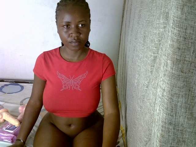 Magizitah live cam on BongaCams